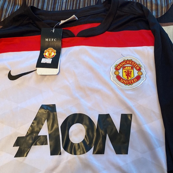 Manchester United jersey - Picture 3 of 5